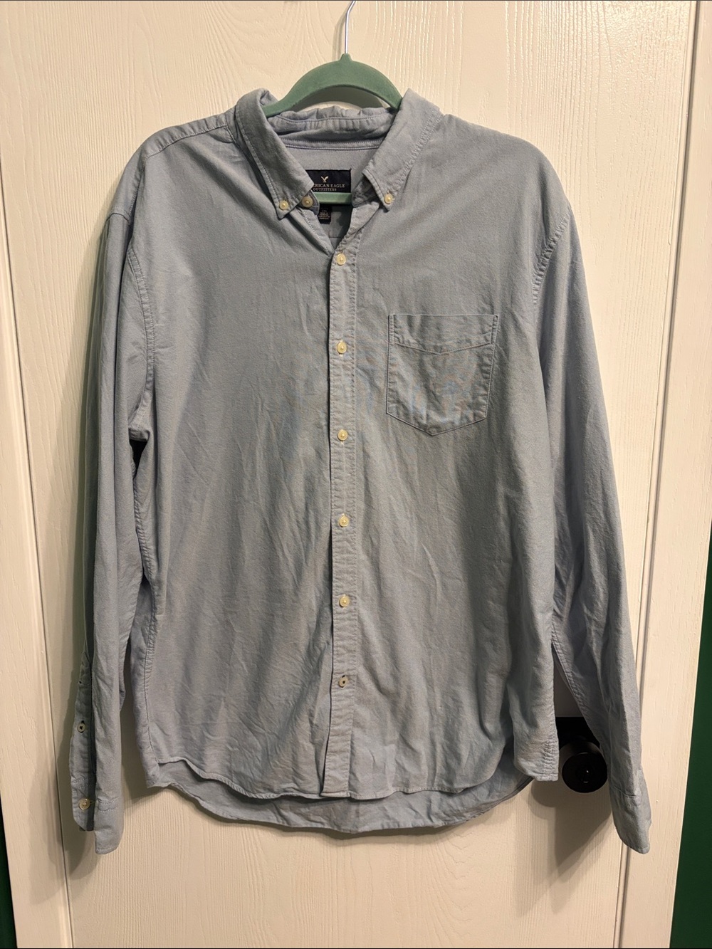 Men’s American Eagle Outfitters Light Blue Button-Down Shirt size XL